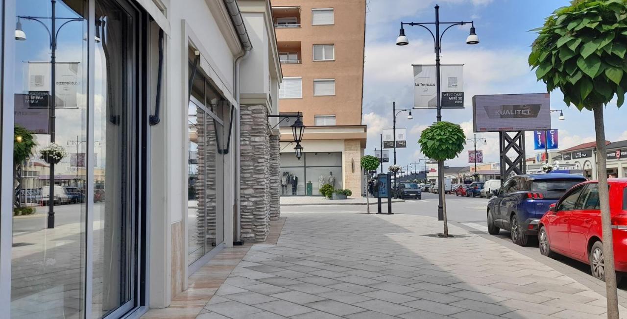 Value Living Apartment Урошевац Экстерьер фото