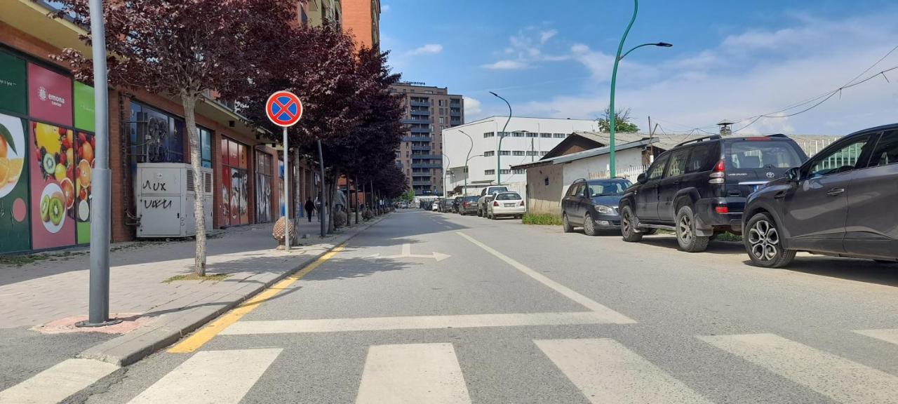Value Living Apartment Урошевац Экстерьер фото