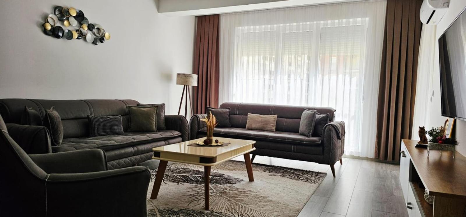 Value Living Apartment Урошевац Экстерьер фото